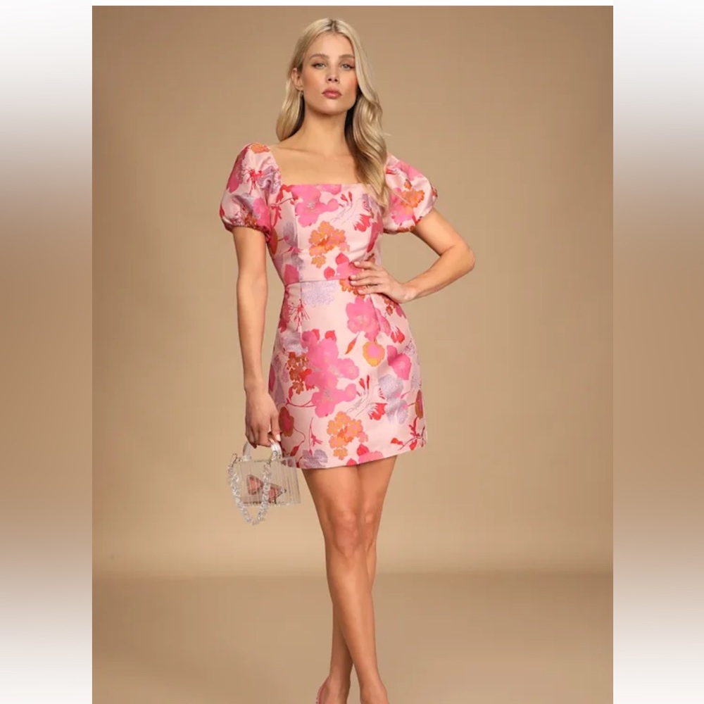 Chic Floral Mini Dress with Puff Sleeves